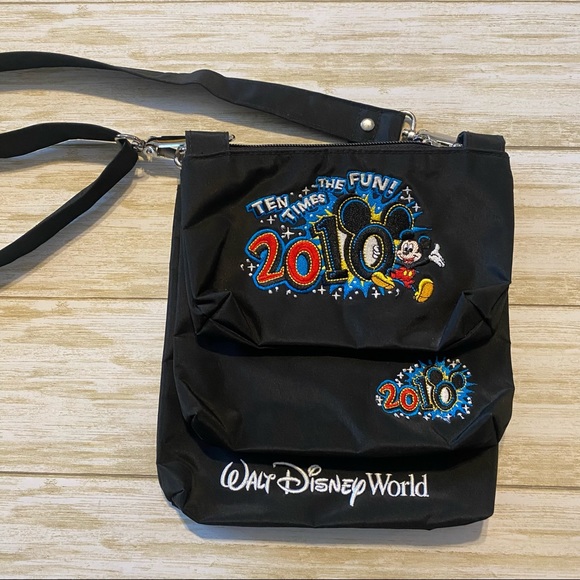 Disney Bags Disney World Crossbody Poshmark